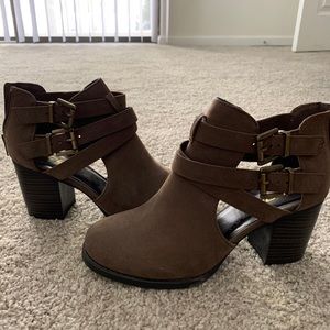 Brand new never worn Soda boots